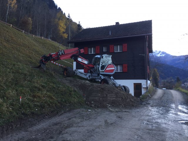 Sondierarbeit für Leitung